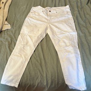 White Levi Strauss Signature Mid-Rise Skinny Crop